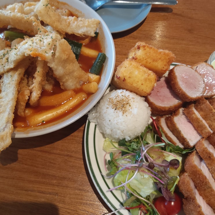  [대구/삼덕] 해피치즈스마일 삼덕본점 해피당볶이 돈가스 플레이트 리뷰
