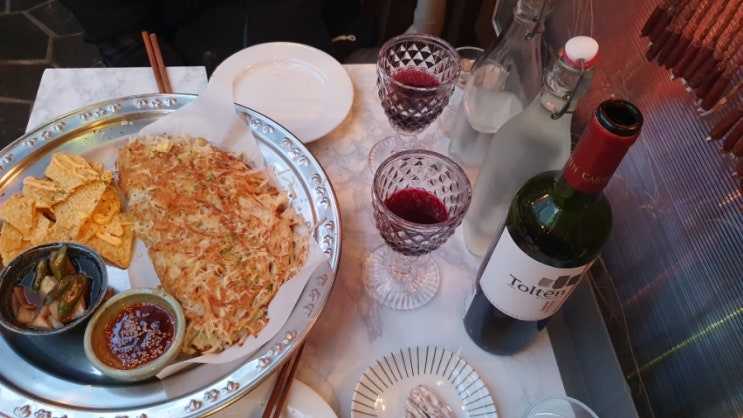  익선동 전집 하구, 심야술방 종로3가역 퓨전맛집