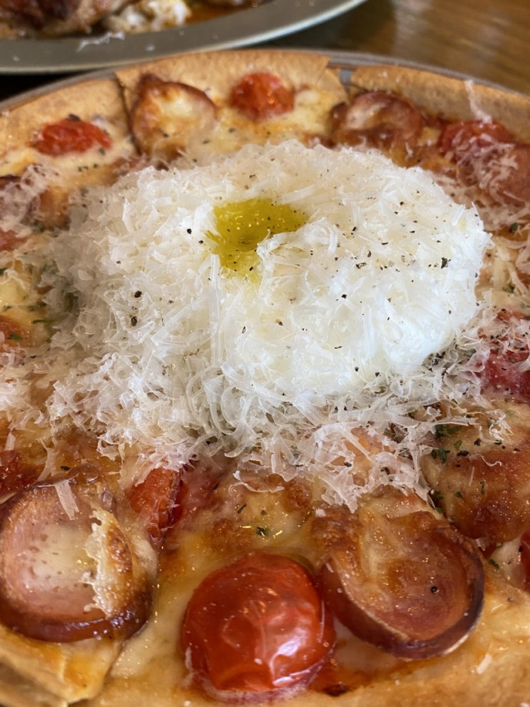  경주 간판없는 맛집 소사이어티나귀 두더지피자