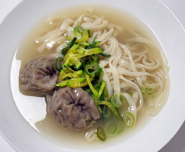  편하게 집에서 먹는 손칼국수 : 군산 엄마손 칼국수