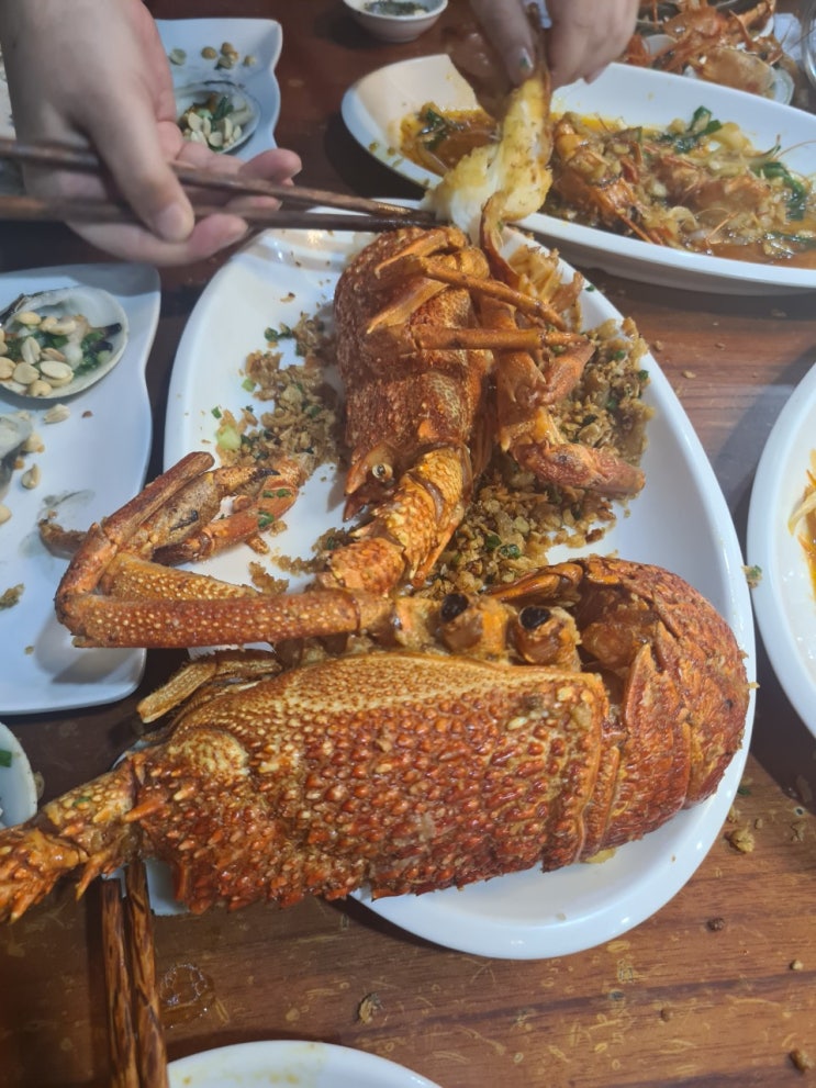 베트남 다낭 씨푸드 레스토랑, 다낭 해산물 맛집 "Nha Hang Be Anh" 베트남 다낭 씨푸드 레스토랑, 다낭 해산물 맛집 "Nha Hang Be Anh"