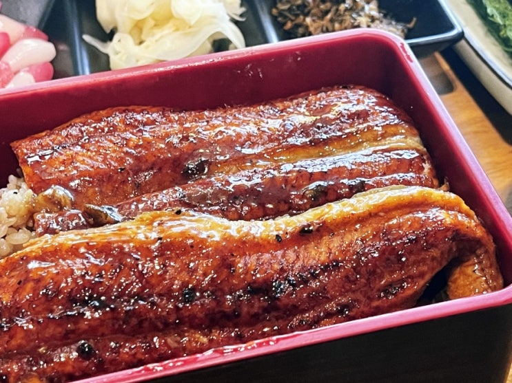  양 많고 달달한 여의도 장어덮밥 맛집 타마스시