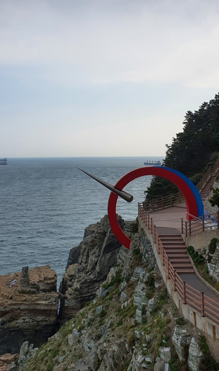 부산여행 : 태종대 걸어올라가기️+ 다누비열차 운행정보/태종대 짐보관함