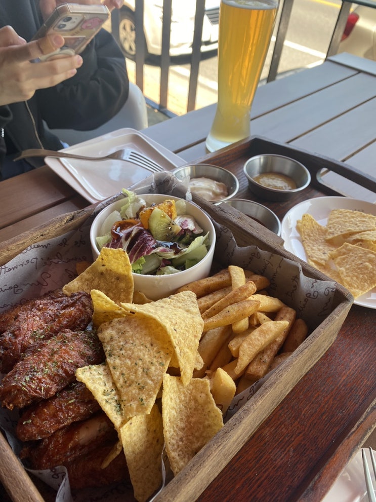  울산 태화동 카페 아비아채 CAFE ABIACHAE / 맥주도 즐겨요