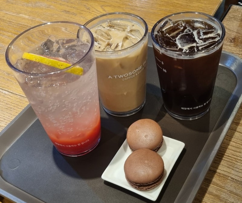 투썸플레이스 케익 케이크 종류 메뉴와 가격 & 칼로리표 / 조각케익 떠먹는케이크 디저트 마카롱 : 네이버 블로그