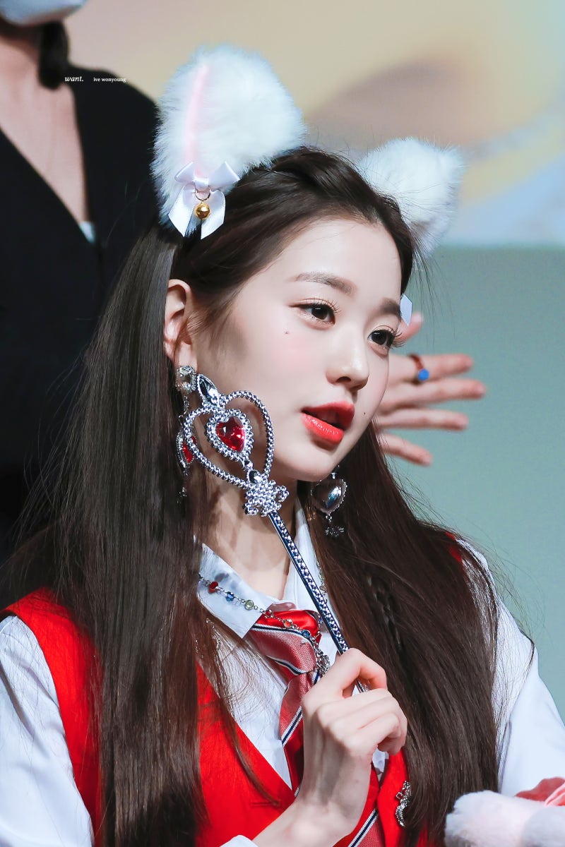 아이브 장원영, 아이즈원 갓기의 최근 팬싸인회 직찍을 적당히 모음