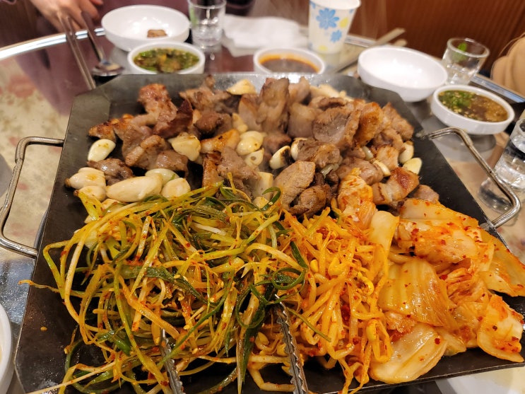 서울 광진 건대입구역 고기 맛집 평화 김해 뒷고기 고깃집 저녁 맛집 내돈내산 후기 서울 광진 건대입구역 고기 맛집 평화 김해 뒷고기 고깃집 저녁 맛집 내돈내산 후기
