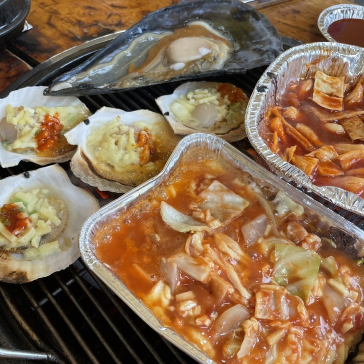  을왕리 한판떠조개구이에서 조개구이랑 칼국수 먹고왔어요~