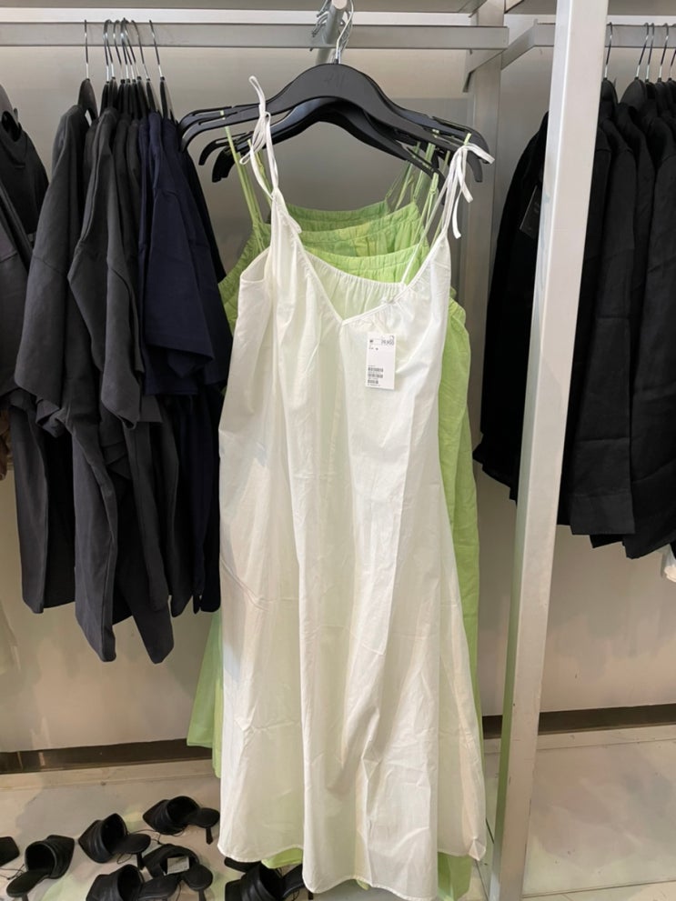  여름옷 맛집 H&M 쇼핑후기 | 휴양지룩, 오피스룩, 라운지룩 등 가득가득 | H&M 명동중앙길점