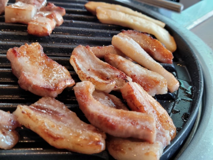 풍무동 삼겹살 맛집 "한마음정육식당" 김포풍무점에서 돼지반마리 즐기고 왔어요