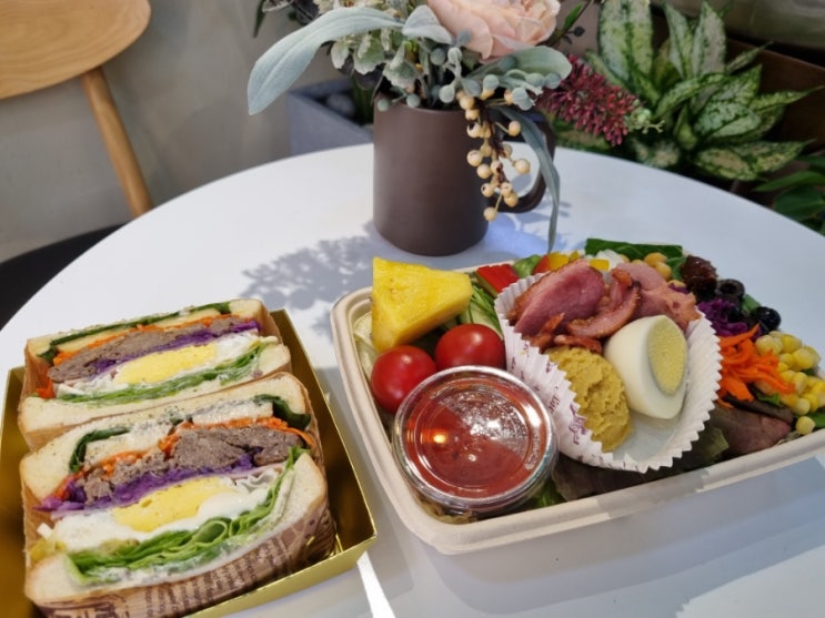  [ 서촌 맛집 ] 노먼워커샐러드연구소 : 건강하고 든든한 한끼 (feat. 불고기샌드위치)