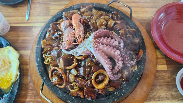 제주공항근처맛집 제주돌짜장 해물가득 푸짐 제주공항근처맛집 제주돌짜장 해물가득 푸짐