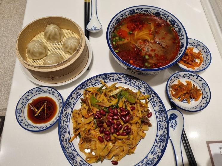  대전 신세계백화점 맛집 샤오바오우육면