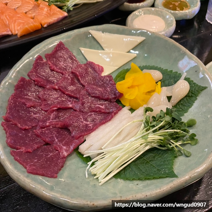  [사당역] 육사시미 맛집 육회랑연어랑, 육개장 솔직한 후기 (메뉴/가격)