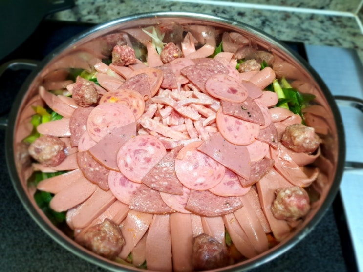  비오비 부대찌개 큰팩 정말 양도 많고 맛도 좋아요~