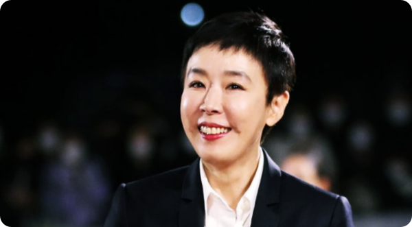  배우 강수연, 뇌출혈로 향년 55세로 별세(feat.영화계·팬들 추모 물결)