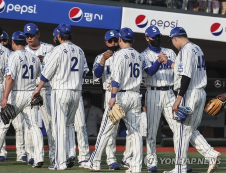 점프·<b>SSG</b> <b>김광현</b> 다승 + ERA 1위·kt 소형준, 두산 제물로... 