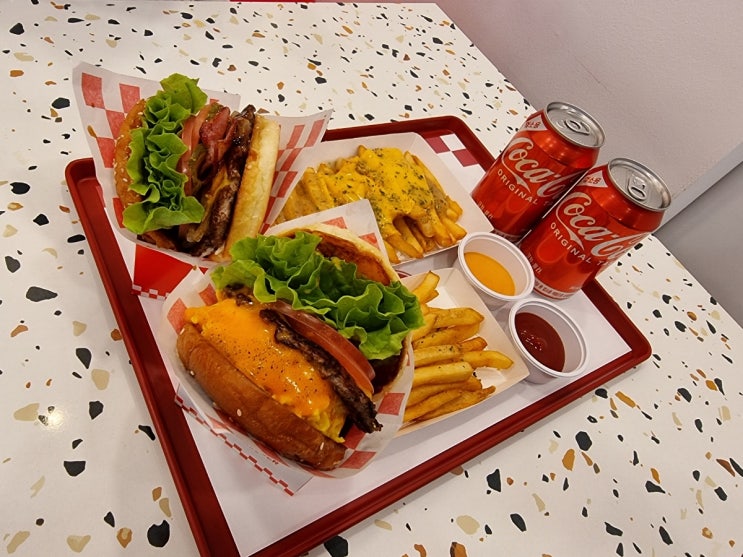  창원수제버거맛집 "왓더버거" 맛, 양도 정말 만족스러운 수제버거 맛집추천!