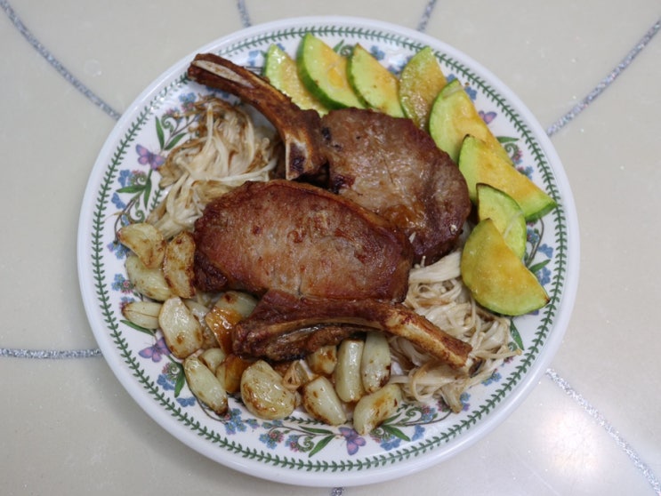  캠핑용고기 온라인정육점 마장동소도둑단 돈마호크 대박이네