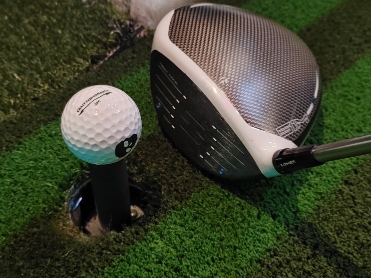 크레이지 어패럴의 크레이지 볼 3피스 골프공 - 세련된 디자인과 소프트한 느낌의 장거리 고반발용 3피스 골프볼