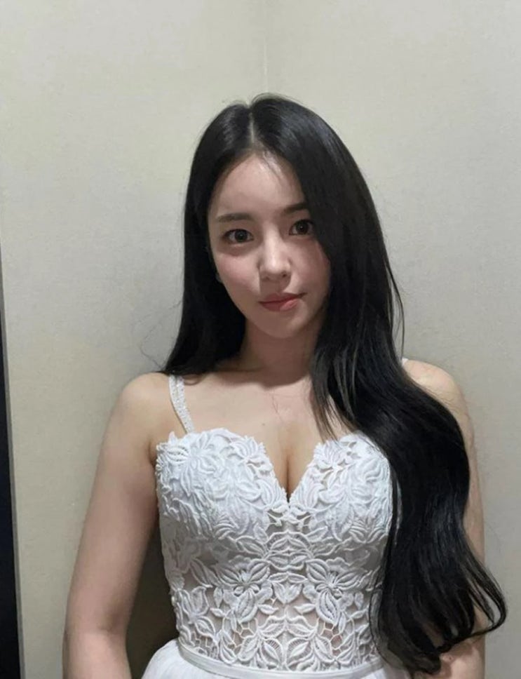브레이브걸스 유정, '가슴 커지는 방법' 대화 중 나온 발언 "친구들한테 가슴 만지게했다" 폭탄 고백 브레이브걸스 유정, '가슴 커지는 방법' 대화 중 나온 발언 "친구들한테 가슴 만지게했다" 폭탄 고백