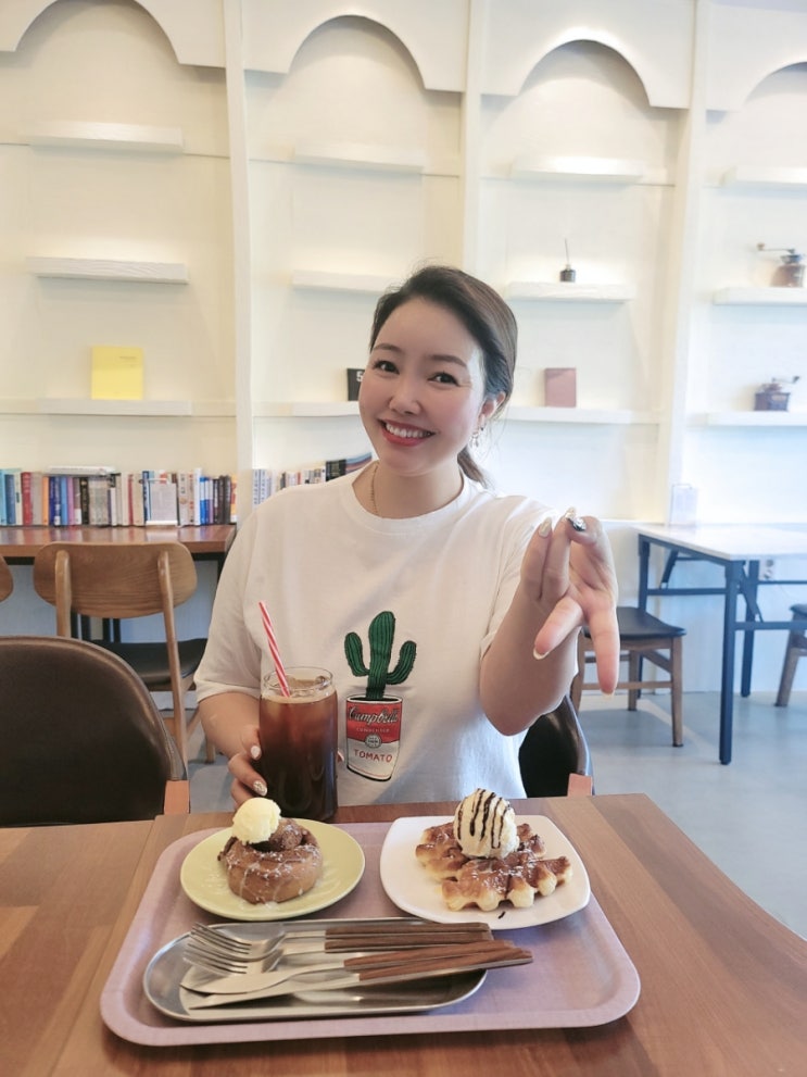  도리섬상점가 커피 목련카페