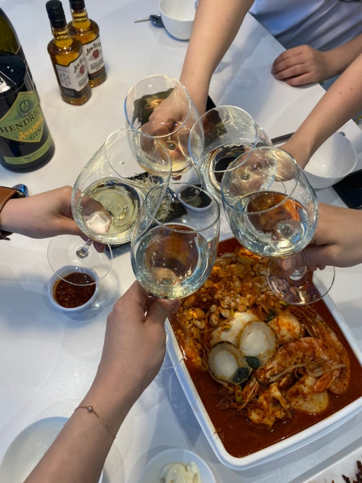  만 27세들이 부산 여행가서 노는 법(ft. 스테이모먼트, 드론쇼)