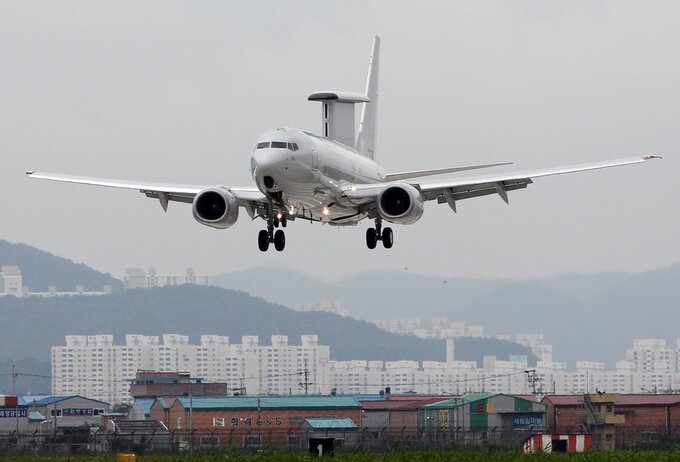 우리기술로 영공 지킨다.. E-737 조기 경보 통제기