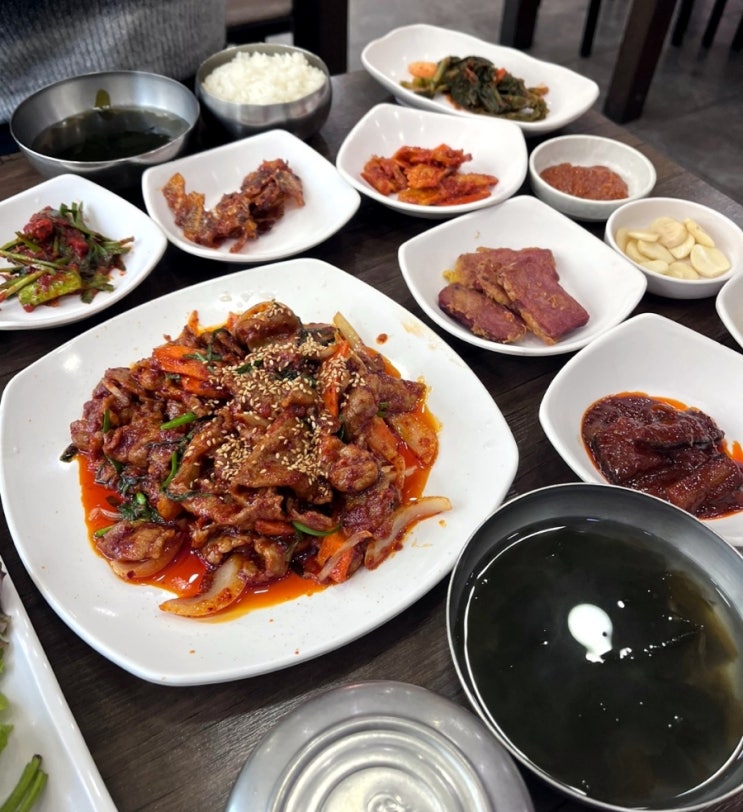  안산 일동 밑반찬이 푸짐한 집밥? 집밥!