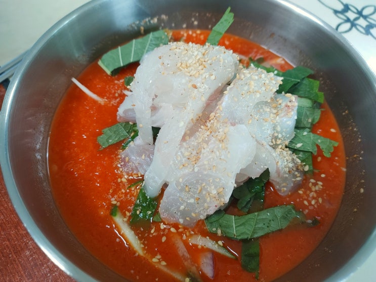[부안맛집 3개추천] 변산물회해물국밥-찹쌀도너츠-슬지네제빵소(곰소염전)