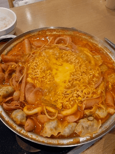  김해롯데아울렛맛집 "박가부대" 허기질땐, 푸짐하고 맛있는 부대찌개 드셔보세요!