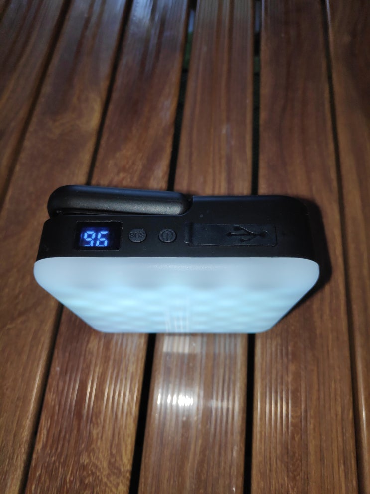  [캠핑등] 가성비 좋은 1000루멘 10,000mAh 캠핑 LED 라이트
