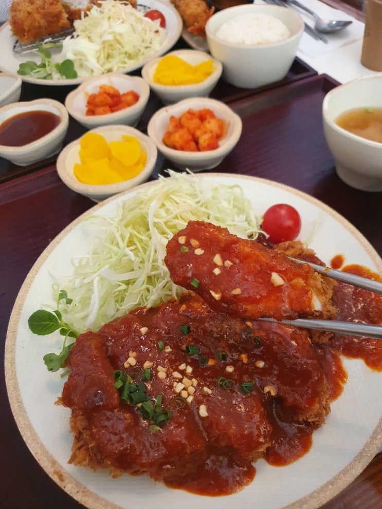  오레노가츠 매운 매콤돈까스 성수동맛집 인정?
