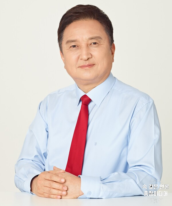  김영환 "충북 출산수당 1000만원-육아수당 월 100만원 지급"