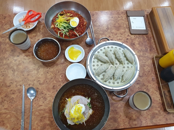 부산 춘하추동 밀면 서면본점(부산3대밀면)