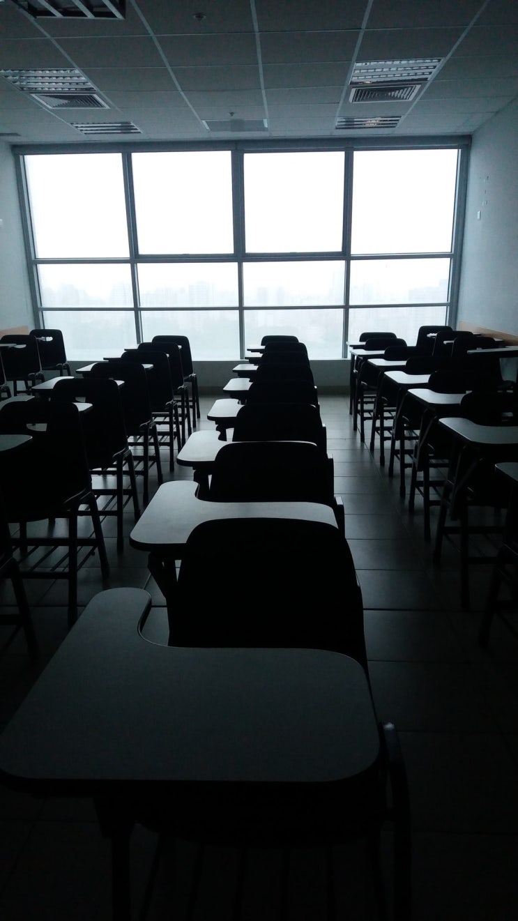  학원용빔프로젝터 강의실 컴퓨터에 연결하기