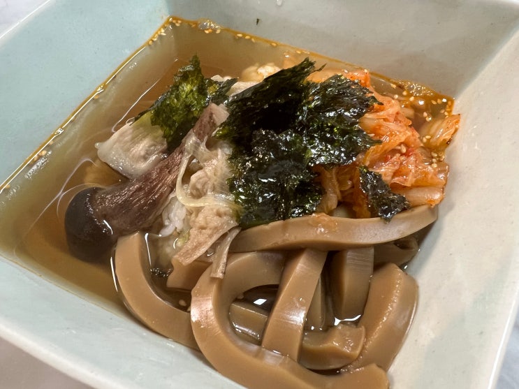  참송이버섯 묵밥.