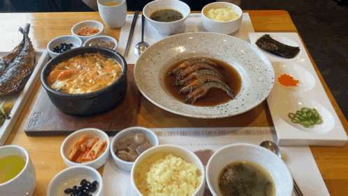  가성비 너무 좋은 용산 한정식 맛집 '더함' (위치/메뉴/런치코스/숙대맛집/숙대한정식)