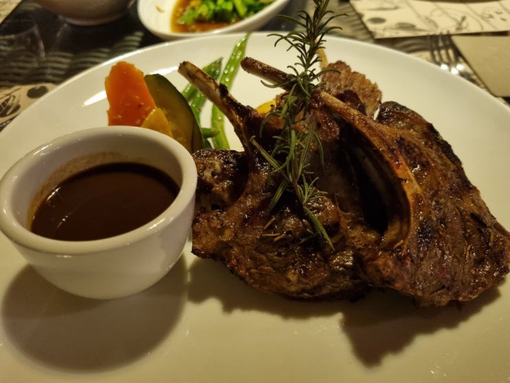 캄보디아 시아누크빌 퀸코 호텔&카지노 레스토랑 힐링되는 저녁식사 - 맛집 추천 캄보디아 시아누크빌 퀸코 호텔&카지노 레스토랑 힐링되는 저녁식사 - 맛집 추천
