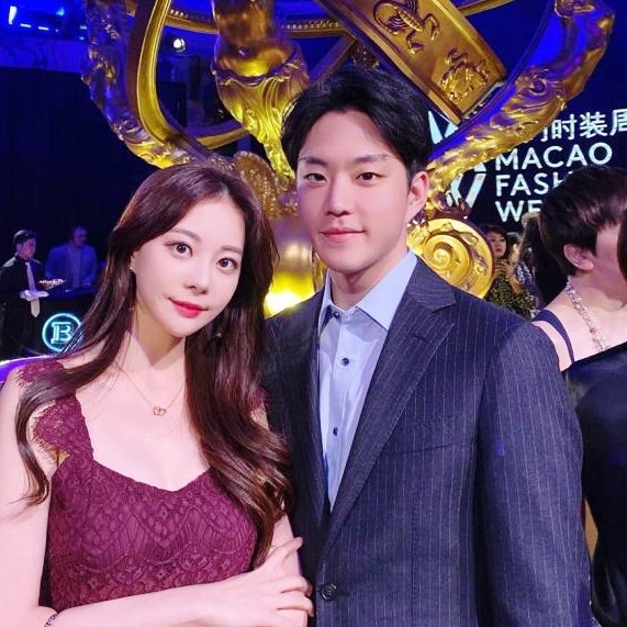 서주원 아옳이 김민영 이혼? 인스타 저격글 프로필 정리 : 네이버 블로그 서주원 아옳이 김민영 이혼? 인스타 저격글 프로필 정리 : 네이버 블로그
