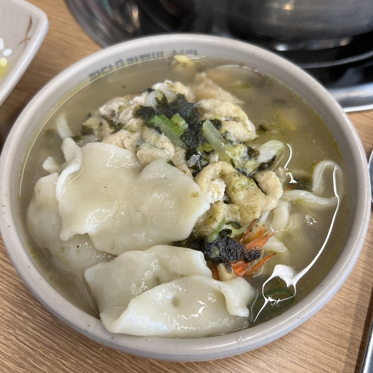  회식 데이트 장소로 안성맞춤 비오는날 더 생각나느 평택 팔당원조칼제비보쌈 평택용이점