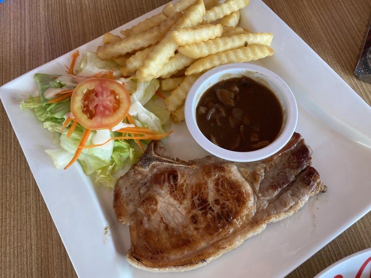 [파타야/좀티엔 맛집]가성비최고!! 로컬식당, Kiss Food & Drinks Restaurant 4