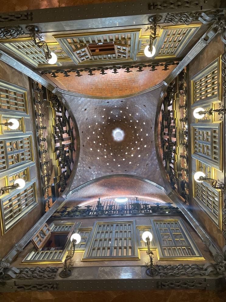 스페인 바르셀로나 여행지 추천/구엘 저택(Palau Güell) 스페인 바르셀로나 여행지 추천/구엘 저택(Palau Güell)