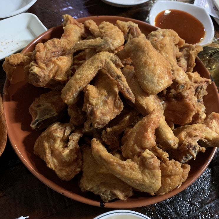 <서울 강남역 맛집> 강남 한복판에 레트로 감성 넘치는 치킨 맛집, "꼬끼꼬끼치킨호프" <서울 강남역 맛집> 강남 한복판에 레트로 감성 넘치는 치킨 맛집, "꼬끼꼬끼치킨호프"