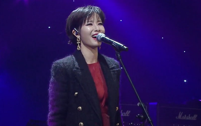 싱어송라이터, 팔색조 여 가수 박기영 '시작'
