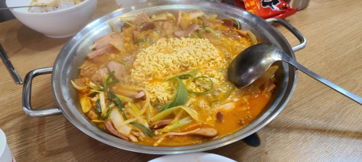  송탄맛집 맛있는녀석들 송탄부대찌개 김영애 숯고개부대찌개