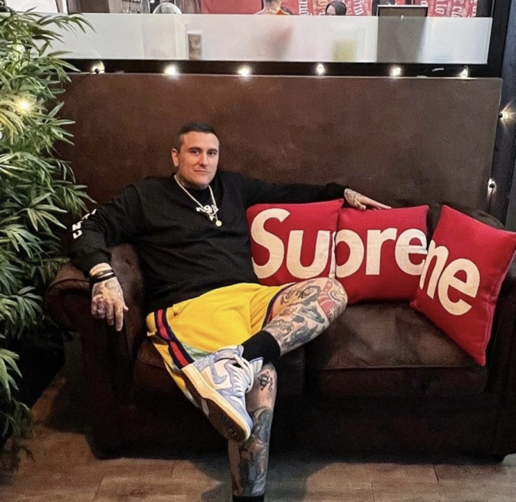  슈프림 쿠션 세트 Supreme 22SS Jules Pansu Pillows (Set of 3)