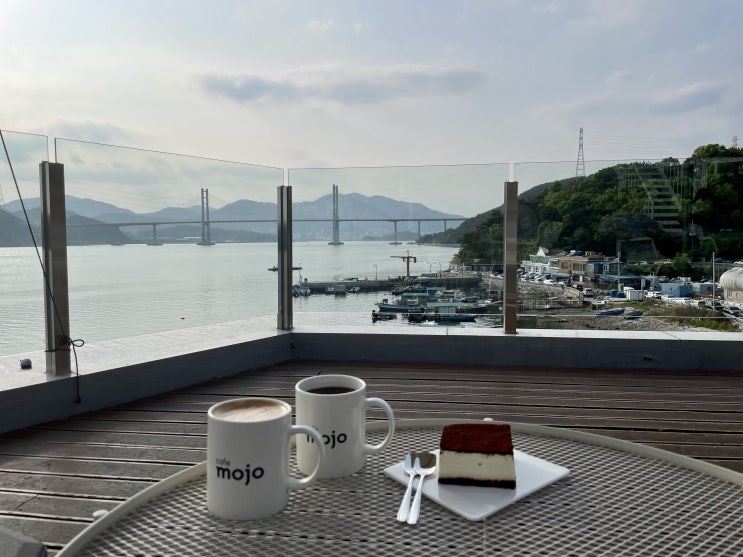 창원 귀산카페 모조, 마창대교 오션뷰 최고야 창원 귀산카페 모조, 마창대교 오션뷰 최고야