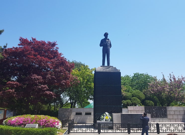 인천항이 내려다 보이는 인천 자유공원 방문기! 한미 수교 100주년 기념탑, 맥아더 동상 구경~
