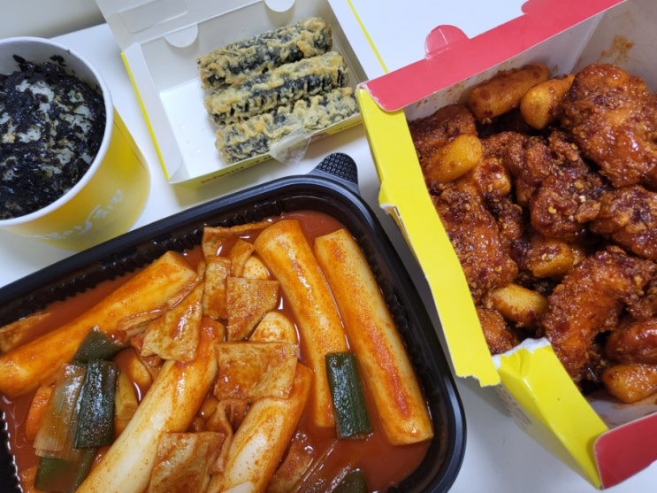  걸작떡볶이치킨 ; 신메뉴 가래떡 떡볶이 4단계에 그 맵다는 찐맵치킨 후기